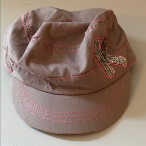 💚💚 “K” hat